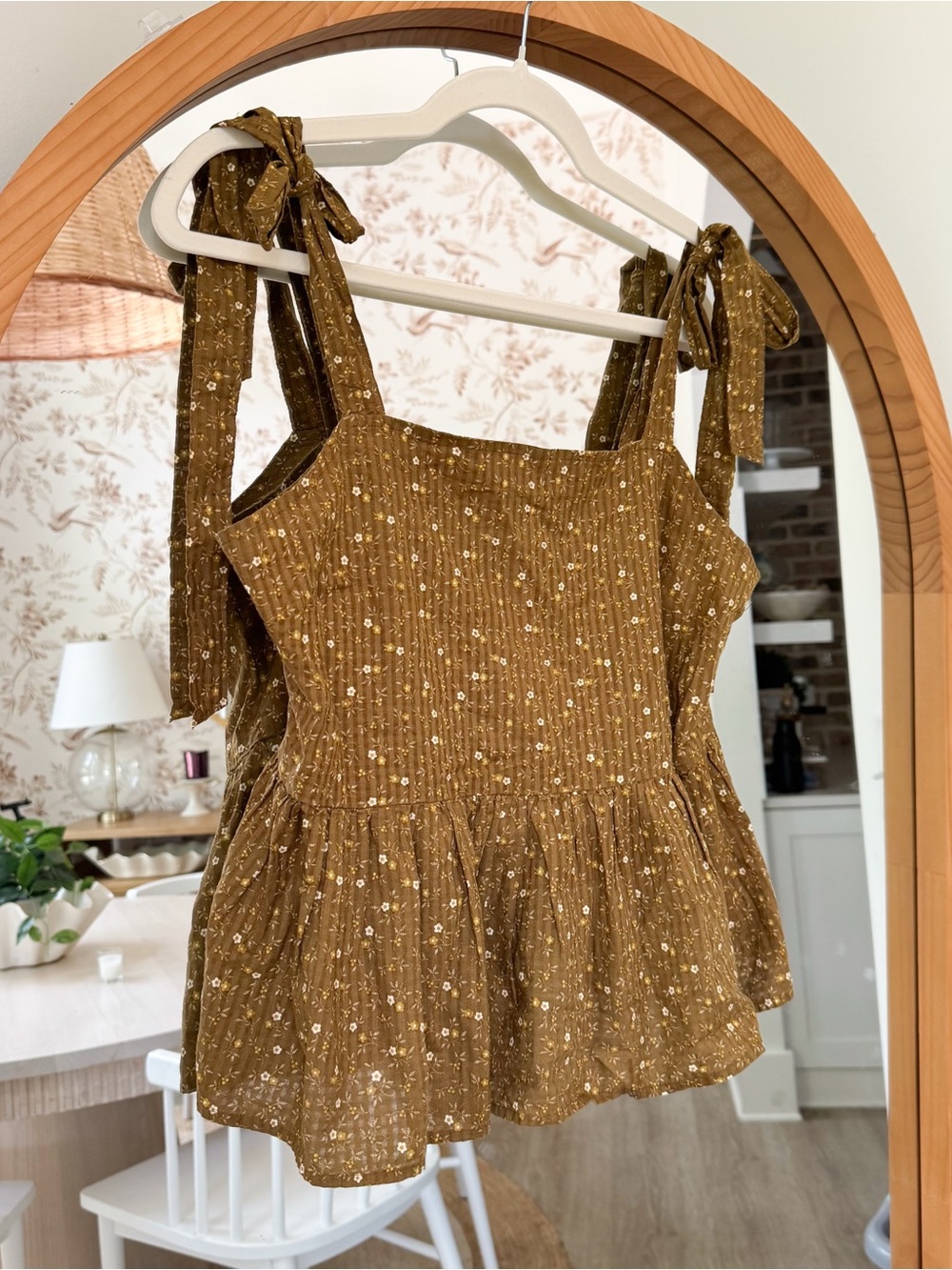 Madewell NWT Tie-Shoulder Peplum Tank Top in Olive Floral